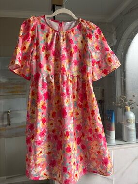 Women’s Pink Floral Dress with Flutter Sleeves